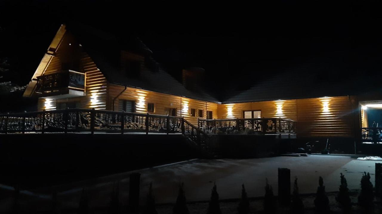 Sosnowy Dworek Sabat Imielno  Экстерьер фото